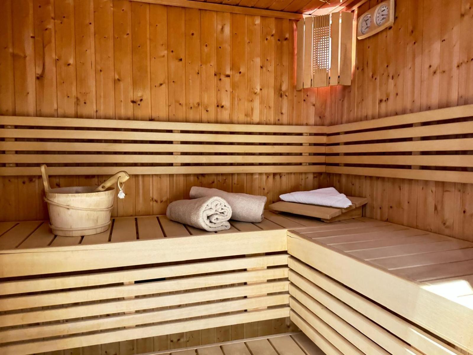 Les Manoirs Des Portes De Deauville - Small Luxury Hotel Of The World Canapville  Esterno foto
